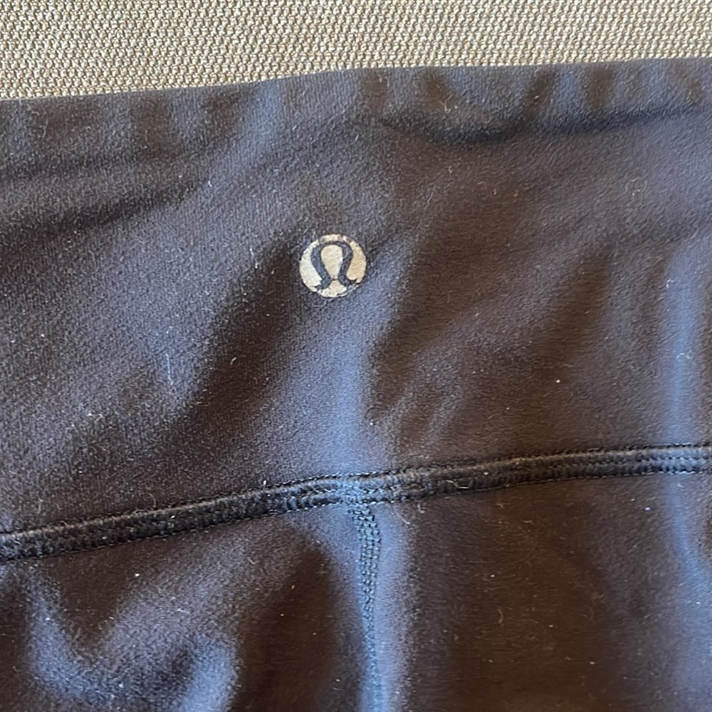 Lululemon leggings, size 6. 2 pairs - Picture 3 of 4